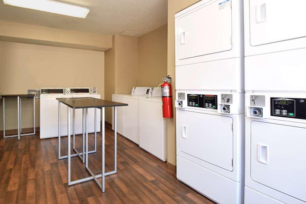 Extended Stay America Suites - Omaha - West Bagian luar foto