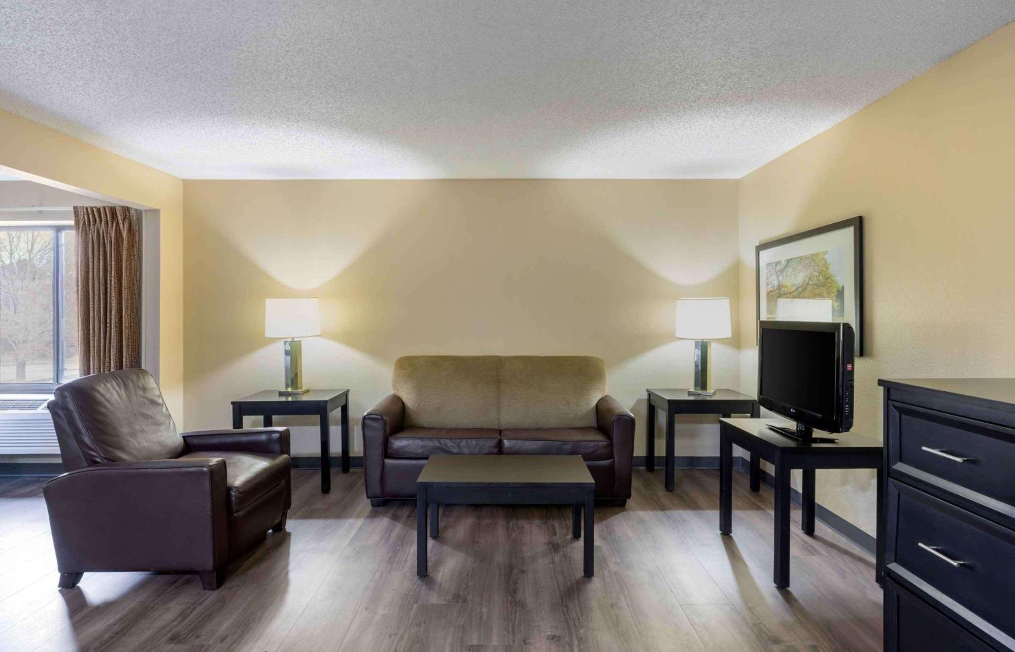 Extended Stay America Suites - Omaha - West Bagian luar foto